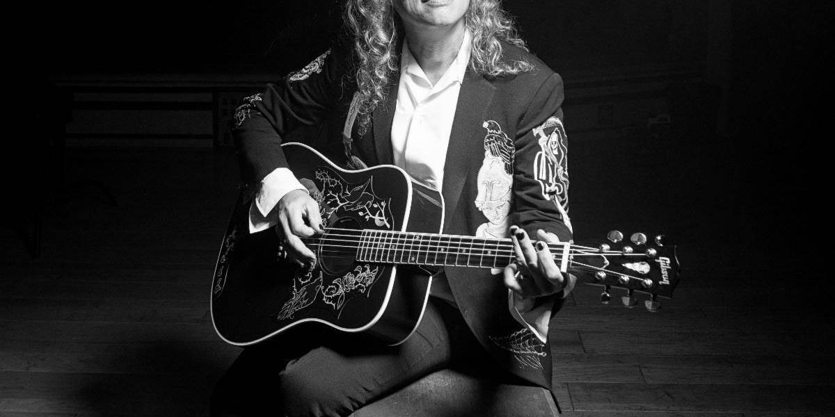 Gibson Custom dévoile la Raven de Kirk Hammett