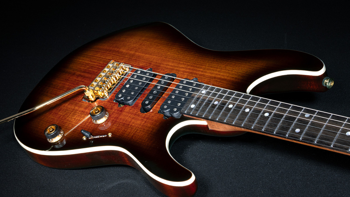 Ibanez AZ47P2K : la fusion HSH qui fait tourner les têtes