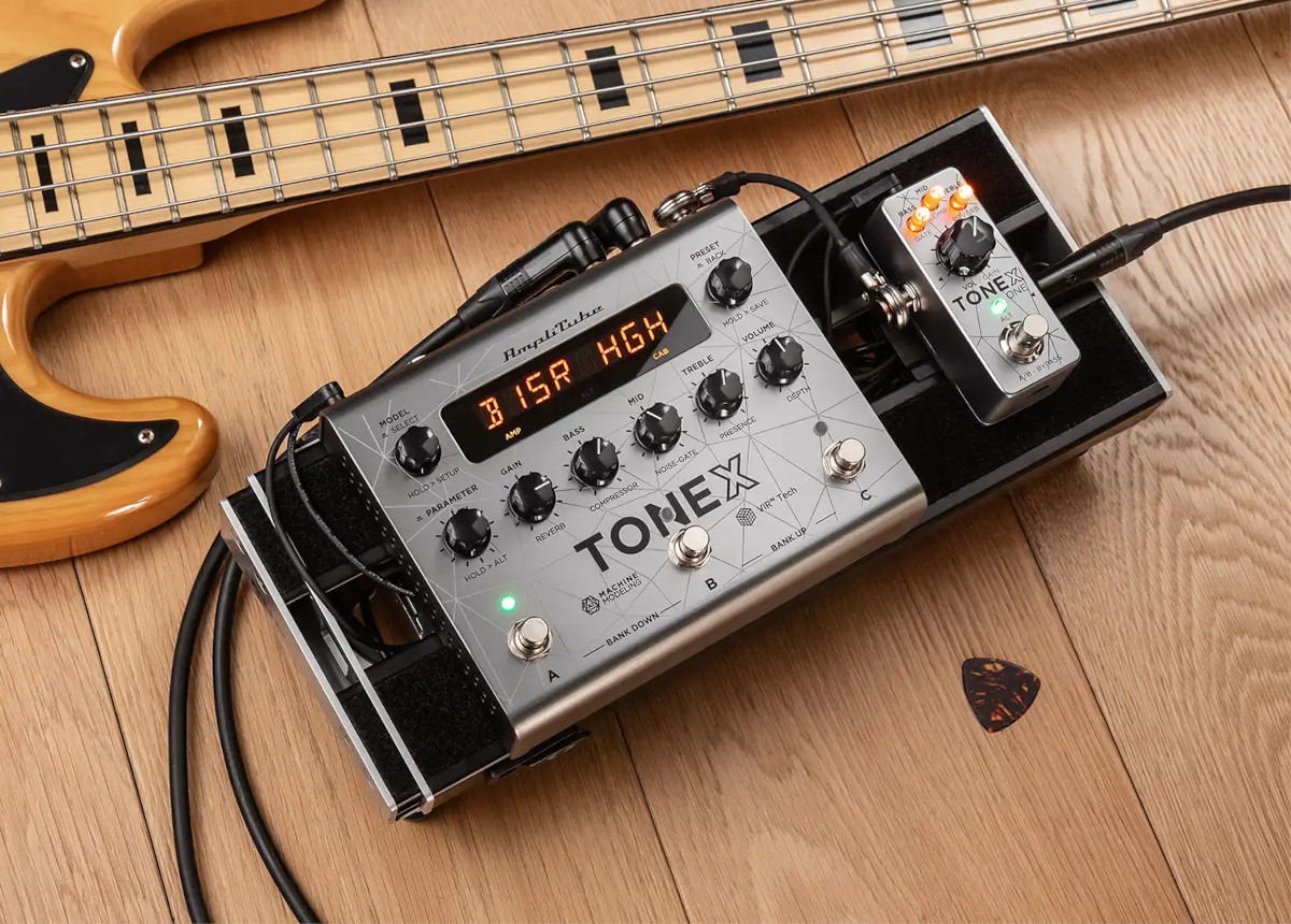 IK Multimedia lance le TONEX Bass pour les bassistes