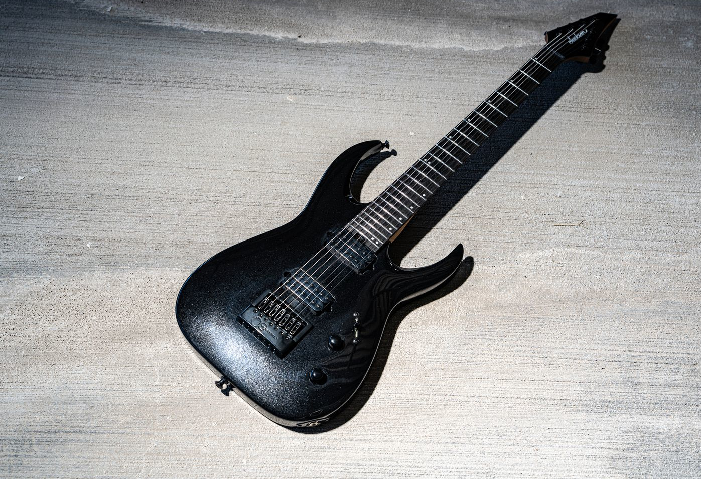 Jackson Juggernaut ET7 : l'arme de djent de Misha Mansoor