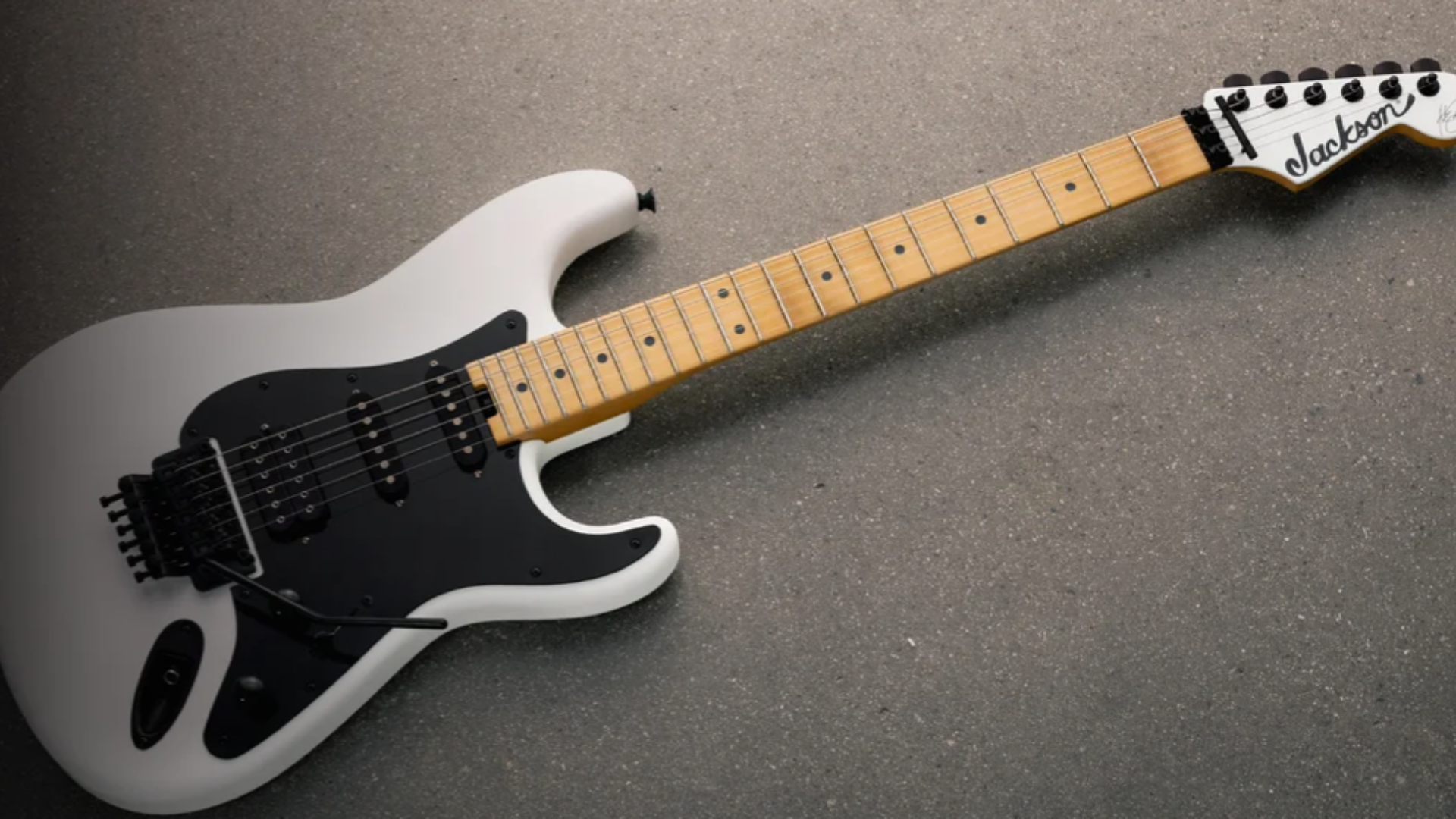 Jackson sort la SC1 Adrian Smith pour les 50 ans d'Iron Maiden