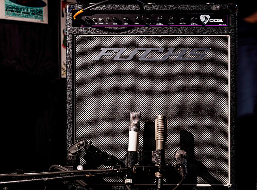 Joe Bonamassa signe son ampli signature chez Fuchs