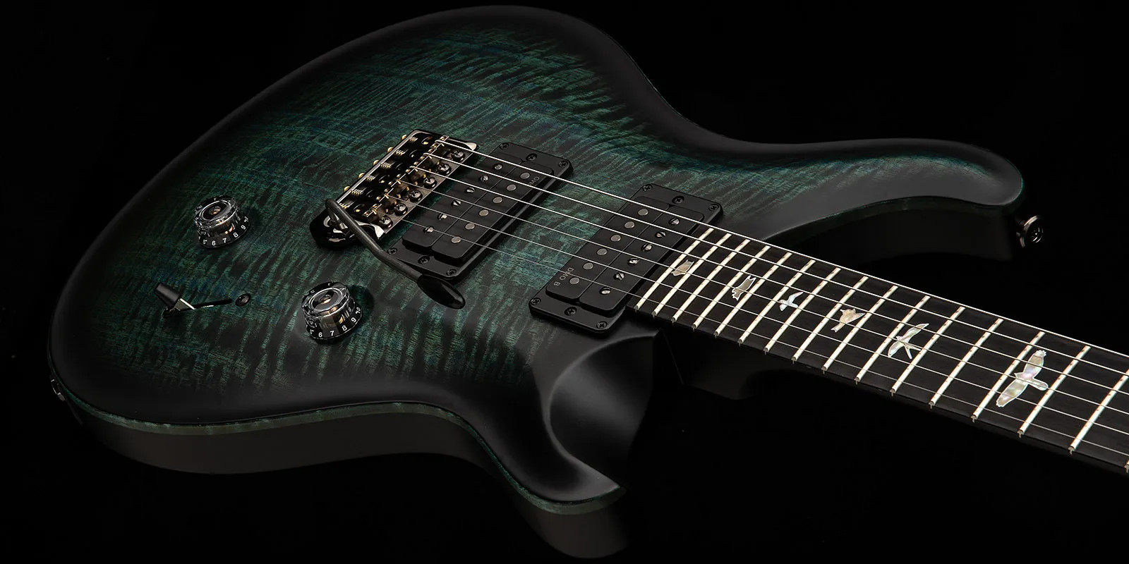 PRS Custom 24 Satin : l'anniversaire en beauté