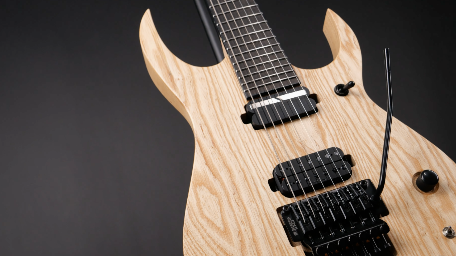 Solar Guitars dévoile la signature 7 cordes de Jonas Wolf
